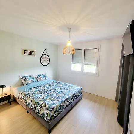 Villa Design Jacuzzi Et Clim Brens